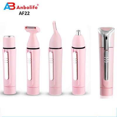 7 en 1 produits de soins personnels pour femmes Manucure électrique ensemble de sourcils Trimmer de nez femmes kit de toilettage