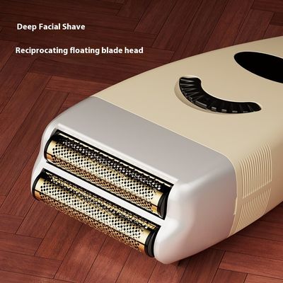 Un rasoir électrique rechargeable avec 1200 mAh de batterie, pièces de rechange et boîtier en plastique pour le rasage du visage des hommes