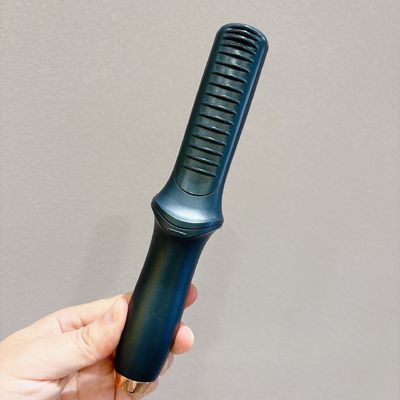Brosse lissante à cheveux sans fil rechargeable par USB avec une puissance de 38W et un temps de charge de 1 à 3 heures pour un coiffage facile